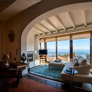 https://casa-arico-shatulle-suites.sicilyhotelsitaly.net