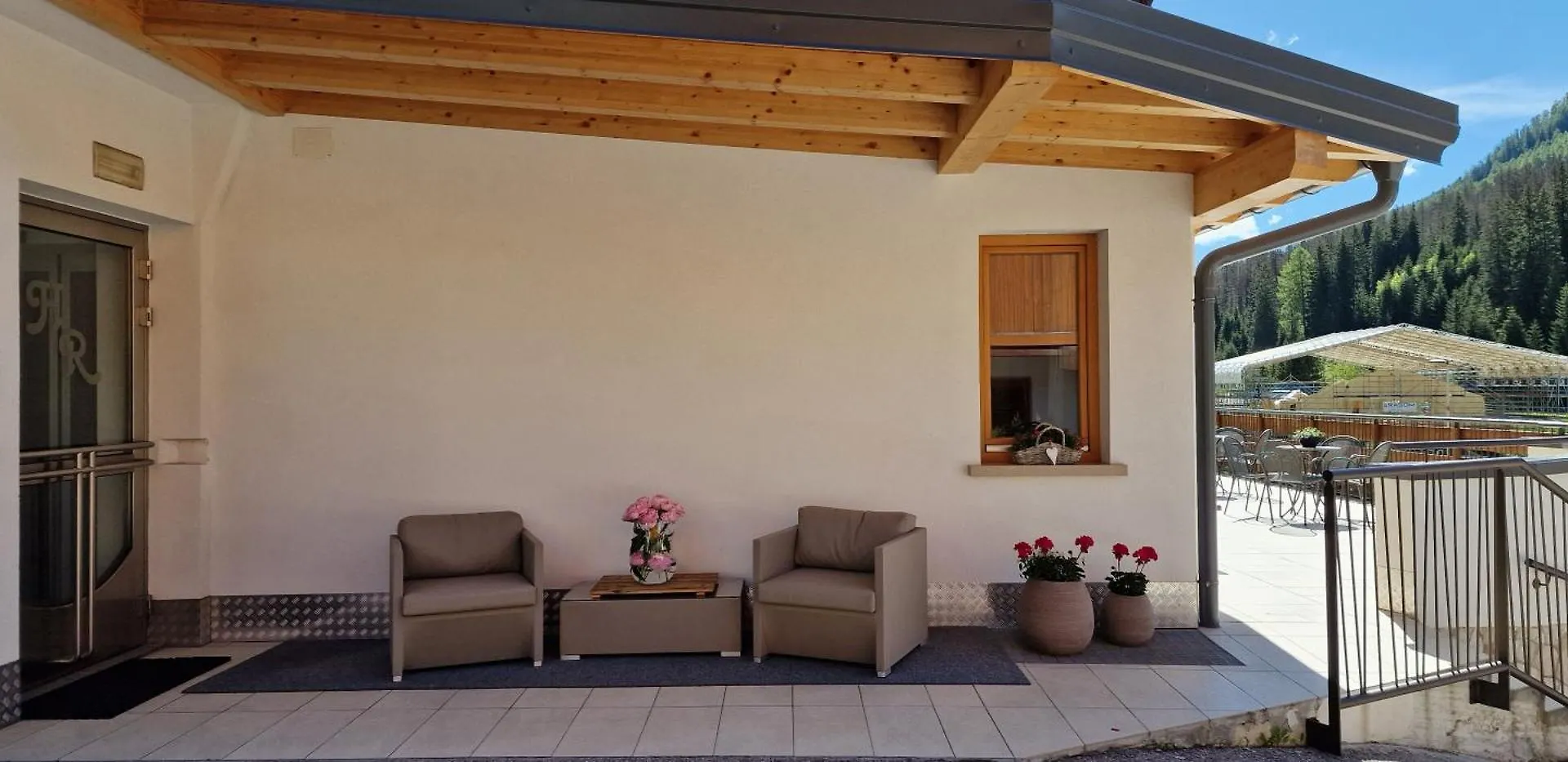 אראבה Hotel Garni Royal