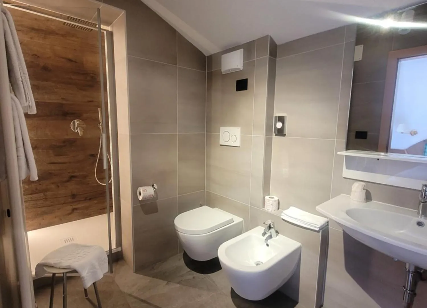 אראבה Hotel Garni Royal
