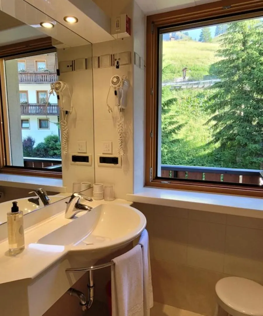 אראבה Hotel Garni Royal
