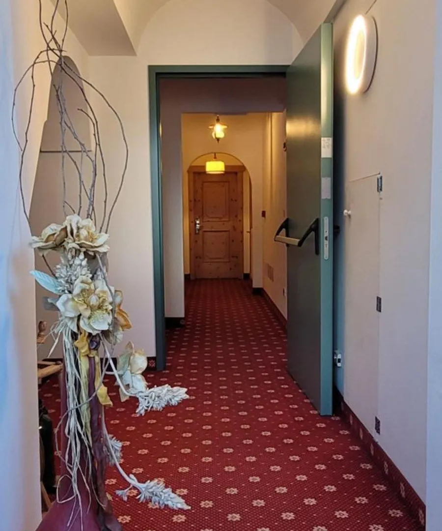 אראבה Hotel Garni Royal 3*,