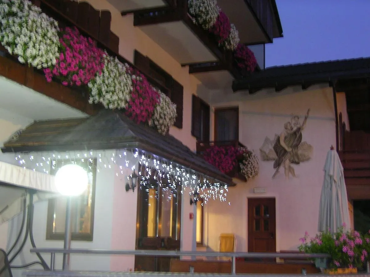 Hotel Garni Royal Arabba 3*,